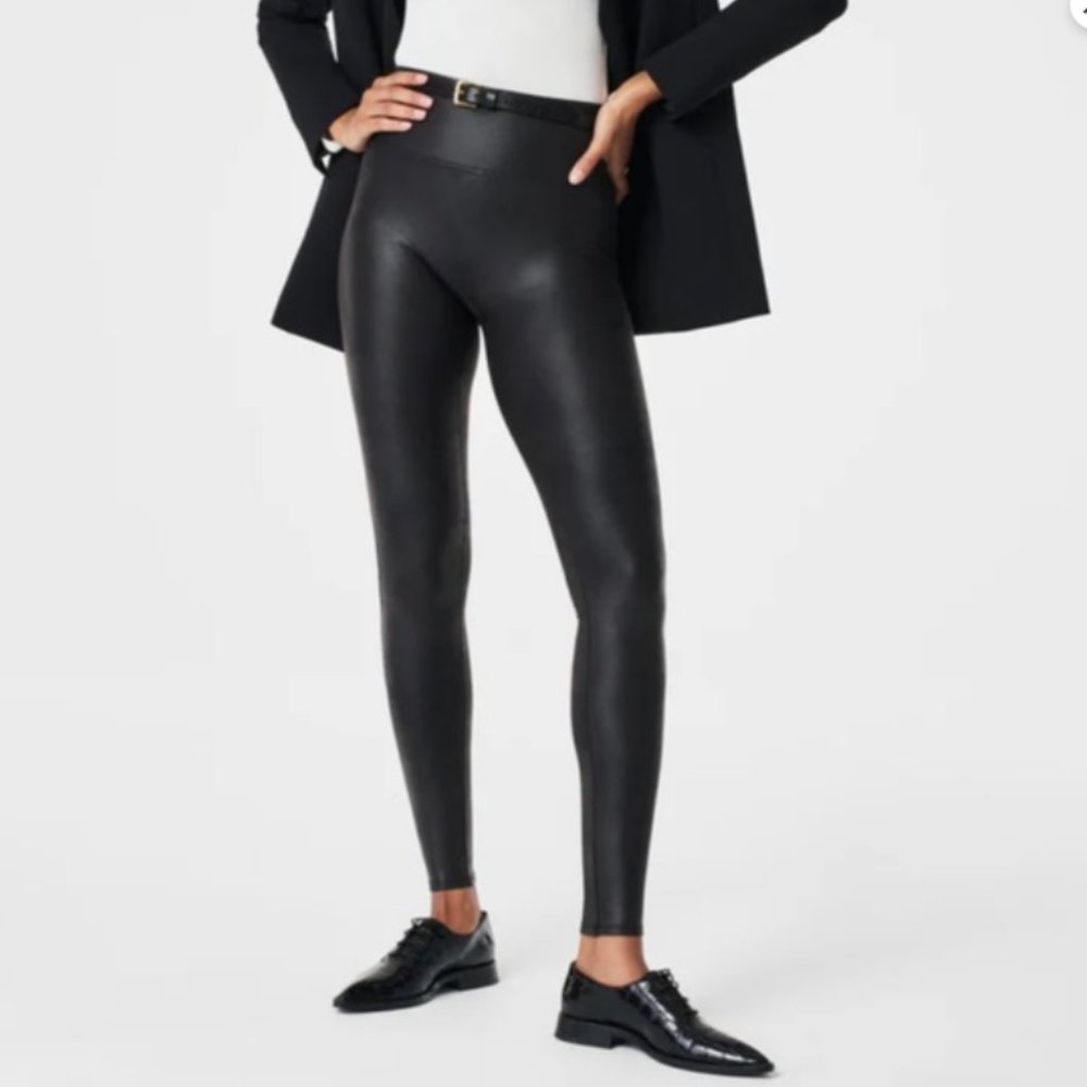 Spanx Medium Black Faux Leather Leggings